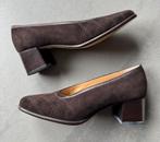 Van Bommel donkerbruine suede pumps/hakken 5 cm hoog nieuw, Pumps, Bruin, Nieuw, Ophalen of Verzenden