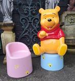 Originele Winnie de Pooh beer met kinderstoeltje mooie set, Antiek en Kunst, Ophalen