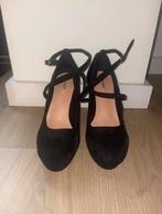 Mooie (stoffen) zwarte pumps, MAAT 41, Kleding | Dames, Schoenen, Pumps, Verzenden, Zwart, Onbekend