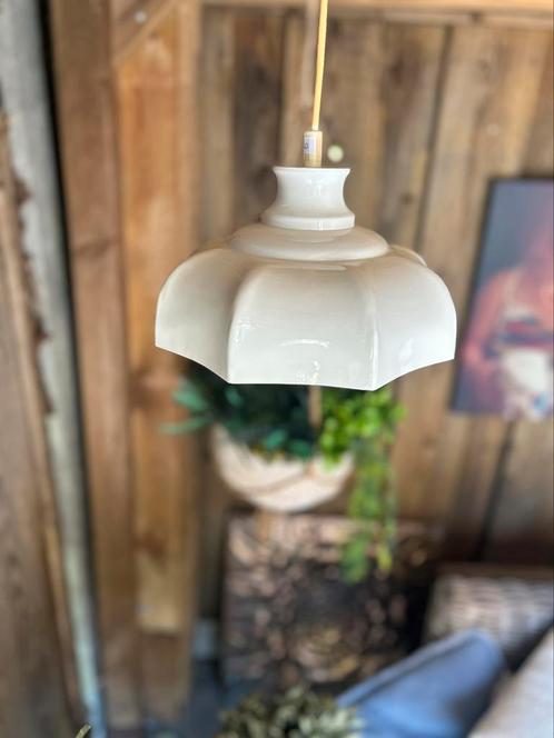 Vintage Vrieland hanglamp wit |jaren '70 design |mooie staat, Antiek en Kunst, Antiek | Lampen, Ophalen of Verzenden