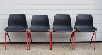 27 x Kunststof kuipstoelen kantine stoelen Vepa grijs cafe beschikbaar voor biedingen