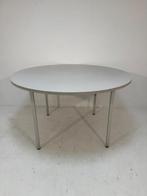 Gebruikte ronde tafel met een diameter van 130cm  €95,00 ex, Niet ingevuld, Niet ingevuld, Niet ingevuld