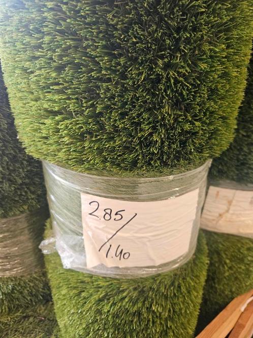 Kunstgras coupon 40mm poolhoogte 2.85 x 1.40 nu €35,-, Tuin en Terras, Gras en Kunstgras, Nieuw, Ophalen of Verzenden
