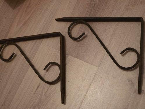 Rustieke Plankdragers - Handgesmeed Metaal - Set van 2, Huis en Inrichting, Woonaccessoires | Wandplanken en Boekenplanken, Gebruikt