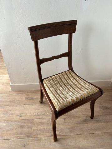 Brocante eetkamerstoel antiek stoel hout vintage beschikbaar voor biedingen