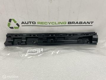 Bevestiging Sideskirt Rechts BMW X1 F48 NIEUW 51777332330 beschikbaar voor biedingen
