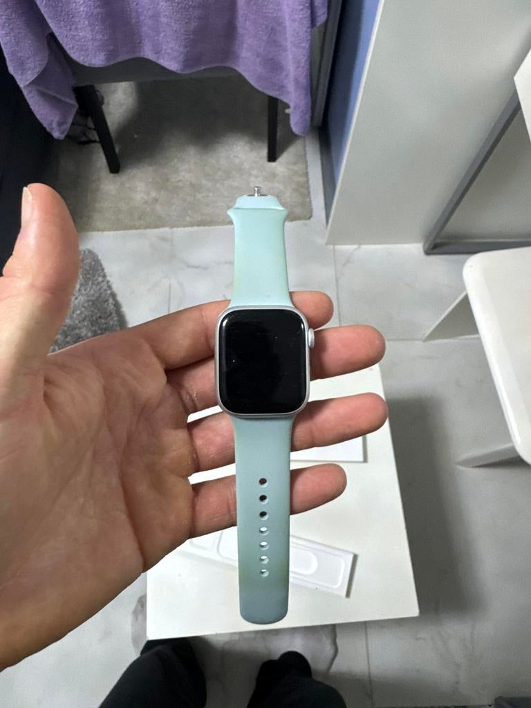 Apple Watch Series 8, Ophalen of Verzenden, Zo goed als nieuw, Zwart, IOS