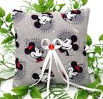 Heel mooie Mickey en Minnie 'Pie Eyed' bruiloft ringkussen., Ophalen of Verzenden, Nieuw, Versiering, Geboorte of Huwelijk