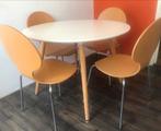 Eettafel plus 4 stoelen, Ophalen, Zo goed als nieuw