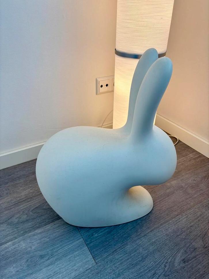 Qeeboo Rabbit Chair - Design Stoel Wit, Huis en Inrichting, Stoelen, Zo goed als nieuw, Eén, Kunststof, Wit, Ophalen