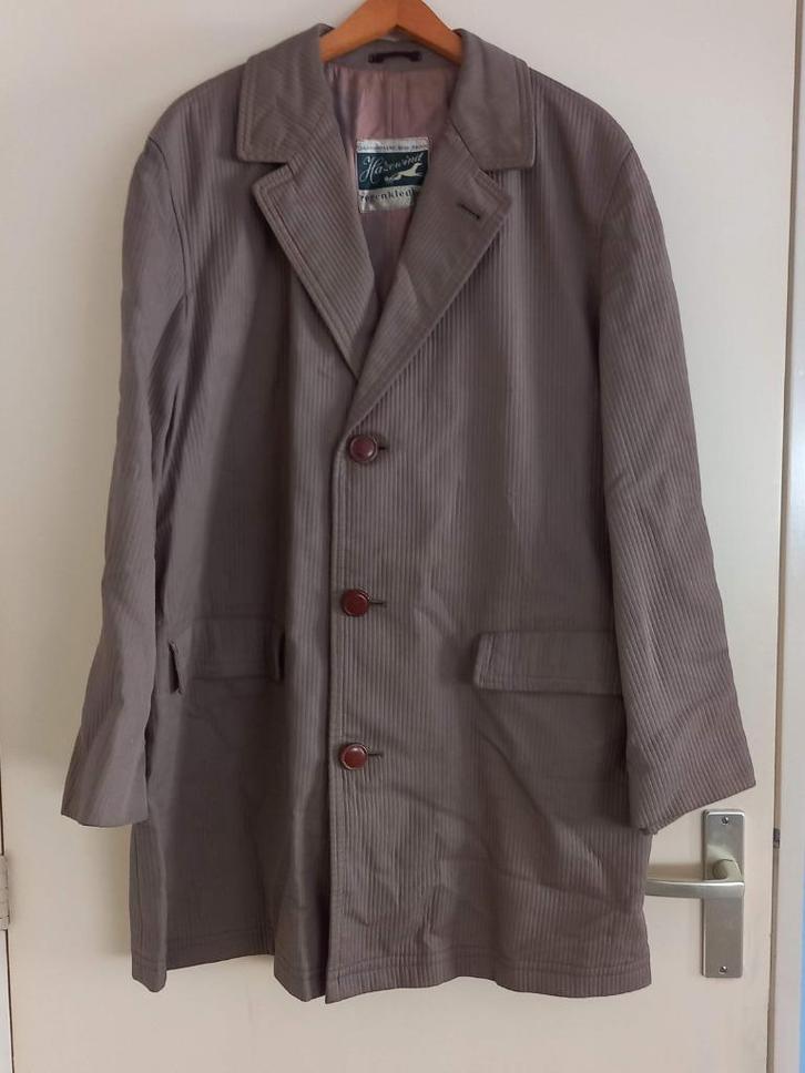 Heren regenjas taupe, jaren '60, merk Hazenwind, mt M, Kleding | Heren, Jassen | Zomer, Gedragen, Maat 48/50 (M), Bruin, Ophalen of Verzenden