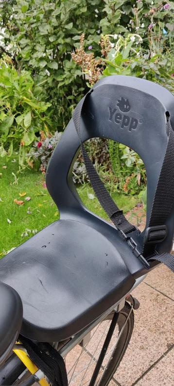 Yepp Junior Fietsstoeltje Achter + 2x Voetsteunen beschikbaar voor biedingen