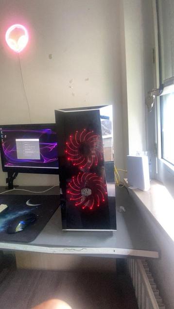Een redelijk goede gaming pc beschikbaar voor biedingen