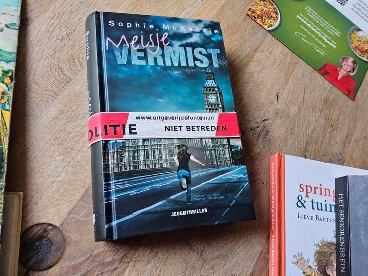Sophie McKenzie - Meisje vermist, Boeken, Kinderboeken | Jeugd | 13 jaar en ouder, Zo goed als nieuw, Fictie, Ophalen of Verzenden