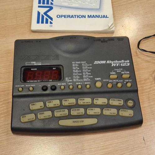 zoom rhythmtrak rt-123, Muziek en Instrumenten, Effecten, Zo goed als nieuw