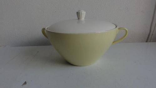 Kom met deksel, pastel geel Petrus Regout Maastricht, Antiek en Kunst, Antiek | Servies los, Ophalen of Verzenden