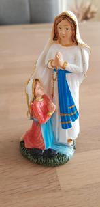 Maria van Lourdes met Bernadette beeldje  , Verzamelen, Ophalen of Verzenden, Zo goed als nieuw, Beeld(je), Christendom | Katholiek