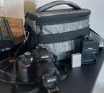 Nikon D3400 DSLR camera + kitlens + 32gb SD + Tas, Ophalen of Verzenden, Zo goed als nieuw