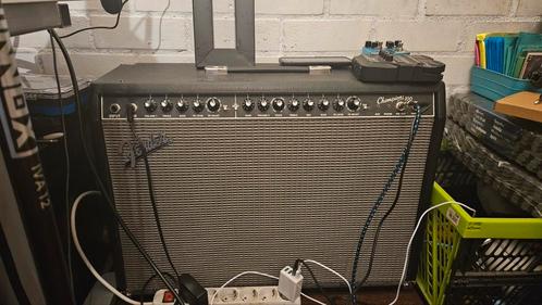 Fender Champion 100 Versterker, Muziek en Instrumenten, Versterkers | Bas en Gitaar, Zo goed als nieuw, Gitaar, 100 watt of meer