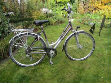 damesfiets beschikbaar voor biedingen