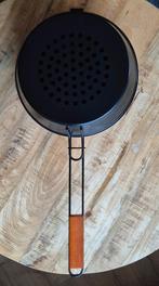 BBQ pan met deksel - metaal, Huis en Inrichting, Keuken | Potten en Pannen, Ophalen of Verzenden, Zo goed als nieuw, Koekenpan of Braadpan