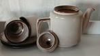vintage theepot kopjes en schoteltjes, Ophalen of Verzenden, Gebruikt, Overige stijlen, Kop(pen) en/of Schotel(s)