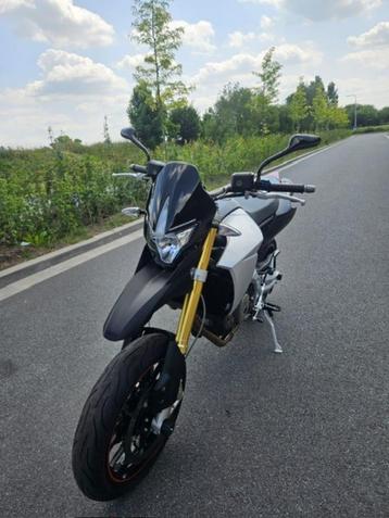 APRILLA SPORT DORSODURO SMV 750 beschikbaar voor biedingen