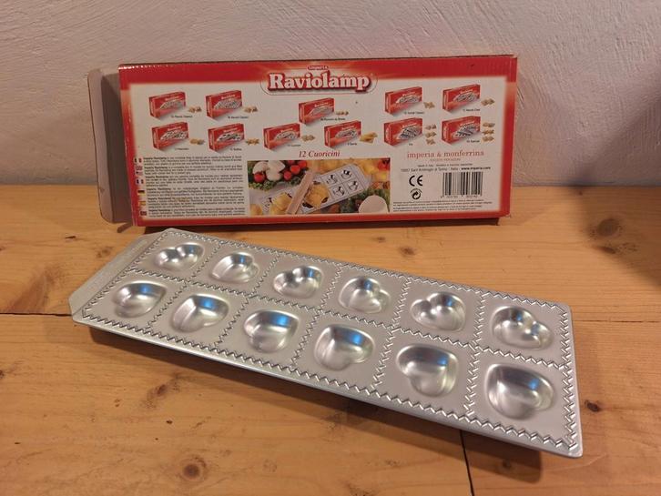 Raviolamp Hartjes Raviolivorm, Huis en Inrichting, Keuken | Keukenbenodigdheden, Zo goed als nieuw, Ophalen of Verzenden