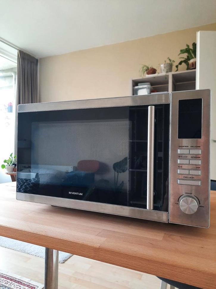 Inventum MN255C combimagnetron, Witgoed en Apparatuur, Magnetrons, Gebruikt, Vrijstaand, Combimagnetron, 45 tot 60 cm, Grill, Hete lucht