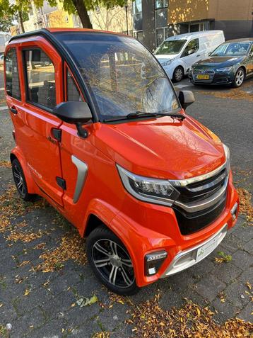 Overdekte Scootmobiel beschikbaar voor biedingen