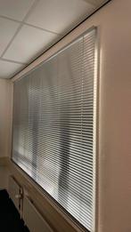 Luxaflex, aluminium, 3 stuks, Ophalen of Verzenden, Zo goed als nieuw, 150 tot 200 cm