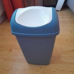 Prullenbak blauw kniehoogte, Ophalen, Zo goed als nieuw, Kunststof, Minder dan 50 cm