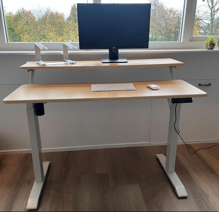 Elektrisch verstelbaar bureau (zit/staan) - ZGAN!, Huis en Inrichting, Bureaus, Zo goed als nieuw, Stabureau, Elektrisch, Ophalen