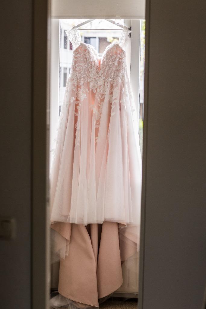 Blush, off-shoulder, trouwjurk, Kleding | Dames, Trouwkleding en Trouwaccessoires, Zo goed als nieuw, Trouwjurk, Roze, Ophalen