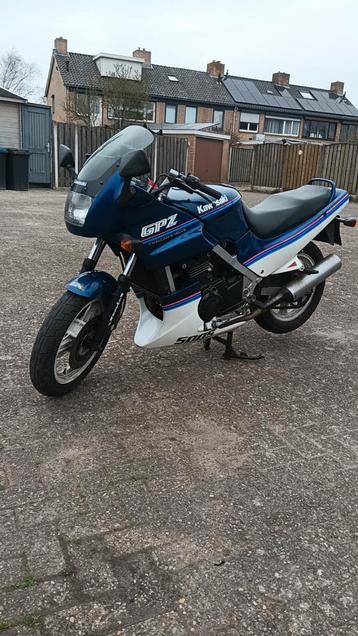 Kawasaki gpz 500s beschikbaar voor biedingen