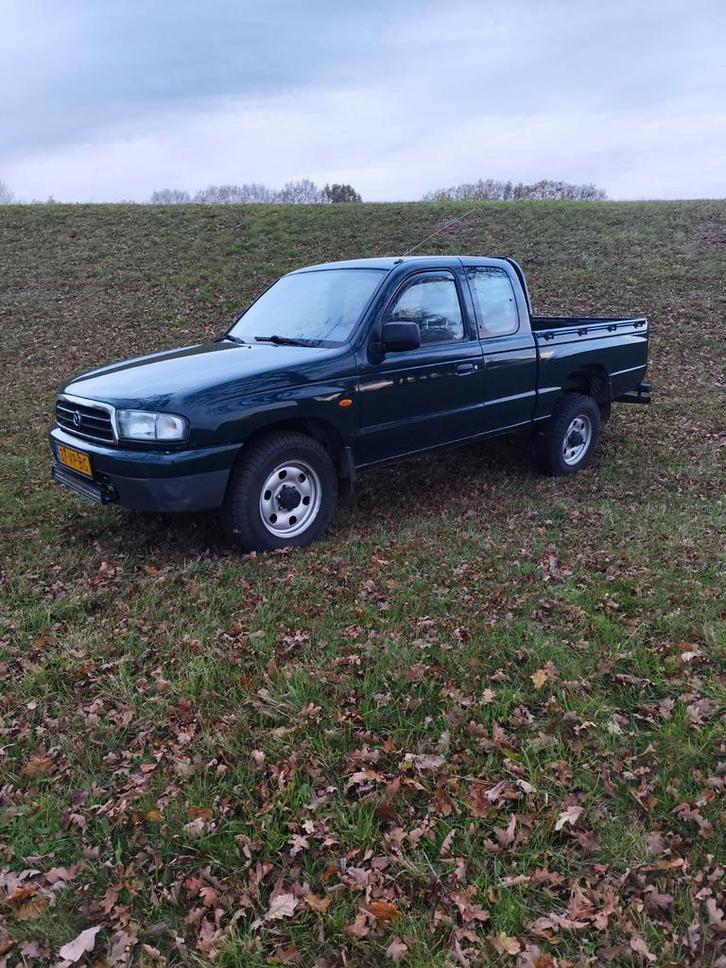 Mazda B2600 CAB Plus 4WD 2000, Auto's, Bestelauto's, Particulier, 4x4, Airbags, Centrale vergrendeling, Elektrische ramen, Mazda