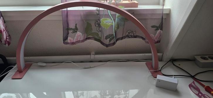 Halve Maan Lamp - Zo Goed Als Nieuw!, Huis en Inrichting, Lampen | Hanglampen, Zo goed als nieuw, Minder dan 50 cm, Kunststof