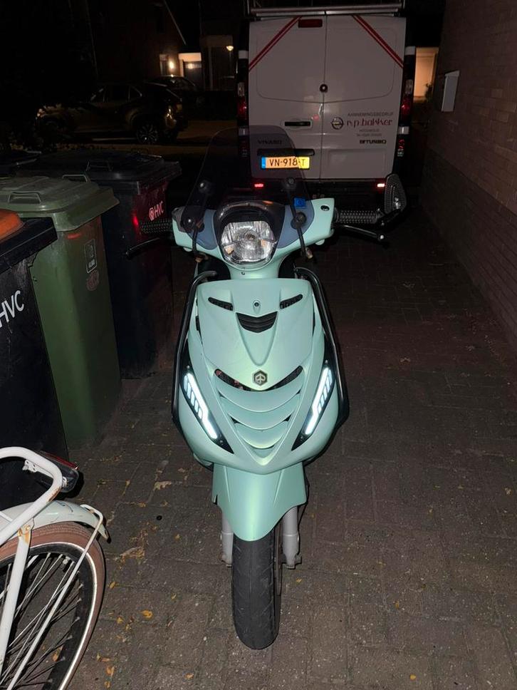 Piaggio zip Iget 2021, Fietsen en Brommers, Scooters | Piaggio, Zip, Ophalen