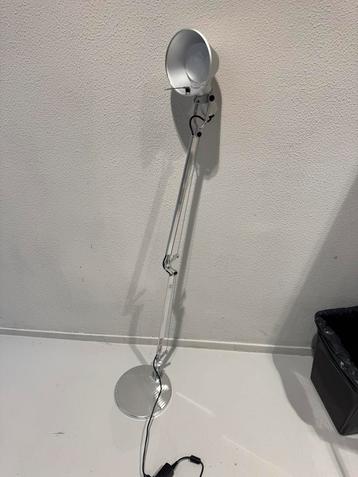 Bureaulamp/vloerlamp Artemide Tolomeo beschikbaar voor biedingen