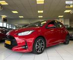 Toyota Yaris 1.5 Hybrid Dynamic/Camera/NAP/Automaat/Adaptive, Gebruikt, 450 kg, 93 pk, Hybride Elektrisch/Benzine