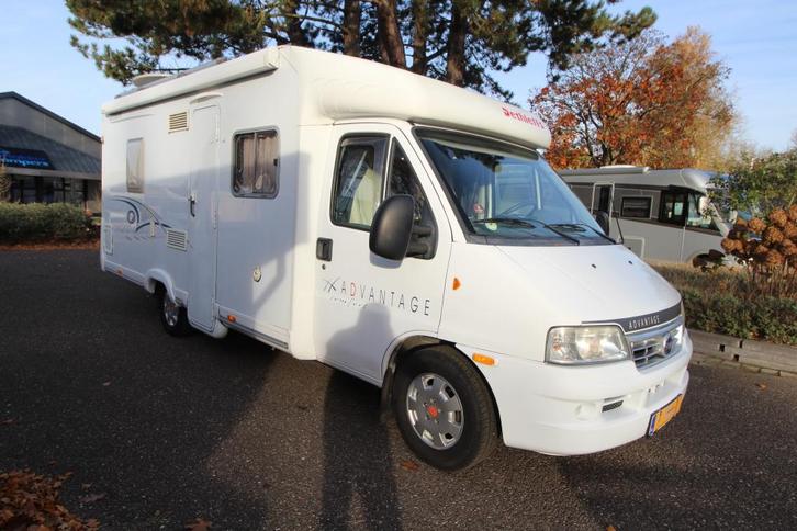 Dethleffs T6501 Advantage (bj 2004), Caravans en Kamperen, Campers, Bedrijf, tot en met 4, Half-integraal, Dethleffs, Diesel, 7 tot 8 meter