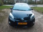 Toyota Yaris 1.5 Full Hybrid CVT 5DR 2012 Zwart, Euro 5, 74 pk, 4 cilinders, Zwart
