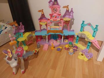 Vtech Prinses kasteel met unicorn en poppetjes beschikbaar voor biedingen