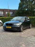 BMW 1-Serie 2.0 D 118 5DR 100KW 2010 Zwart, Auto's, BMW, 1995 cc, 1295 kg, 4 cilinders, Zwart
