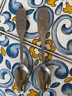 2 lepeltjes 30 april 1980 Beatrix, Verzamelen, Koninklijk Huis en Royalty, Verzenden, Gebruikt, Speld(je) of Lepel(tje)