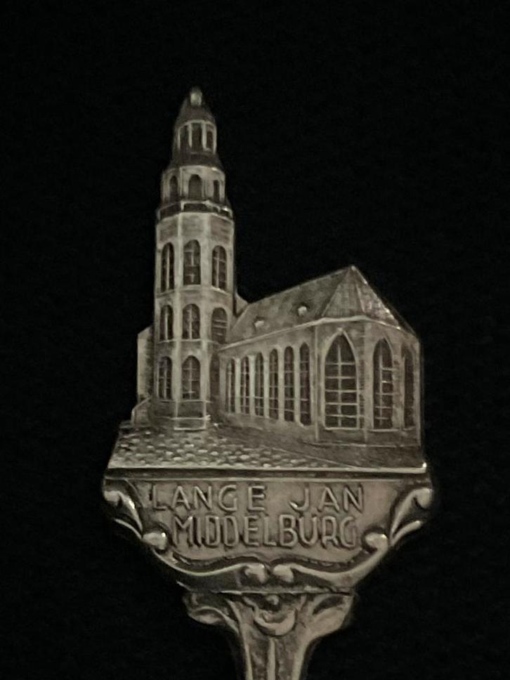 Lepeltje uit Middelburg, Antiek en Kunst, Antiek | Bestek, Ophalen of Verzenden