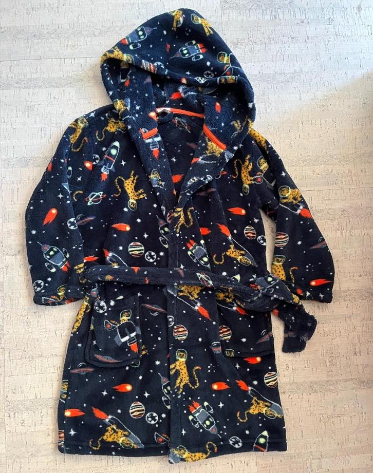 Hema kinder fleece badjas ruimte / space - maat 110/116, Kinderen en Baby's, Kinderkleding | Maat 110, Zo goed als nieuw, Jongen