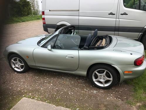 Mazda MX-5 1.6 I 2005 Grijs, Auto's, Mazda, Particulier, MX-5, Benzine, F, Cabriolet, Handgeschakeld, Geïmporteerd, Zilver of Grijs