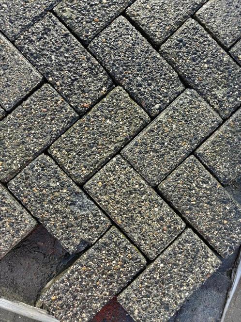 Zwarte Betonklinker 6cm gebruikt, Tuin en Terras, Tegels en Klinkers, Gebruikt, Klinkers, Beton, 5 tot 10 m², Ophalen