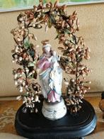 Antieke stolp met wasbloemen krans en heiligbeeld, Antiek en Kunst, Ophalen